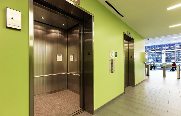 Elevador para Faculdade ou Universidade